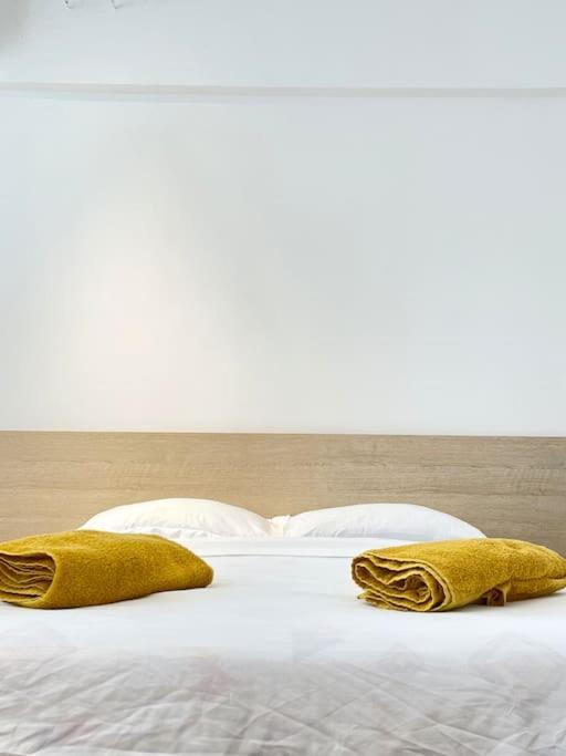 Boutique Apartment In The Bucharest City Center Екстер'єр фото